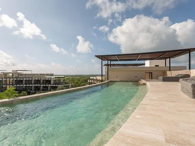 아파트 Luxury Studio - Stunning Pool View & Amenities 툴룸