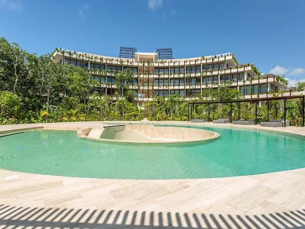 Luxury Studio - Stunning Pool View & Amenities 툴룸 아파트